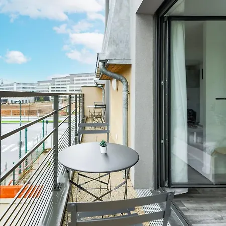 Evasion Urbaine A Clamart Exterior photo