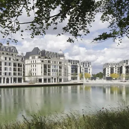 Evasion Urbaine A Clamart Exterior photo